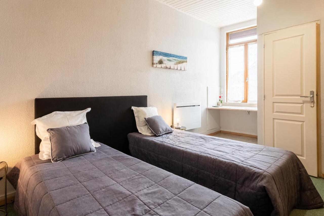 Hotel De La Gare Latresne Eksteriør billede